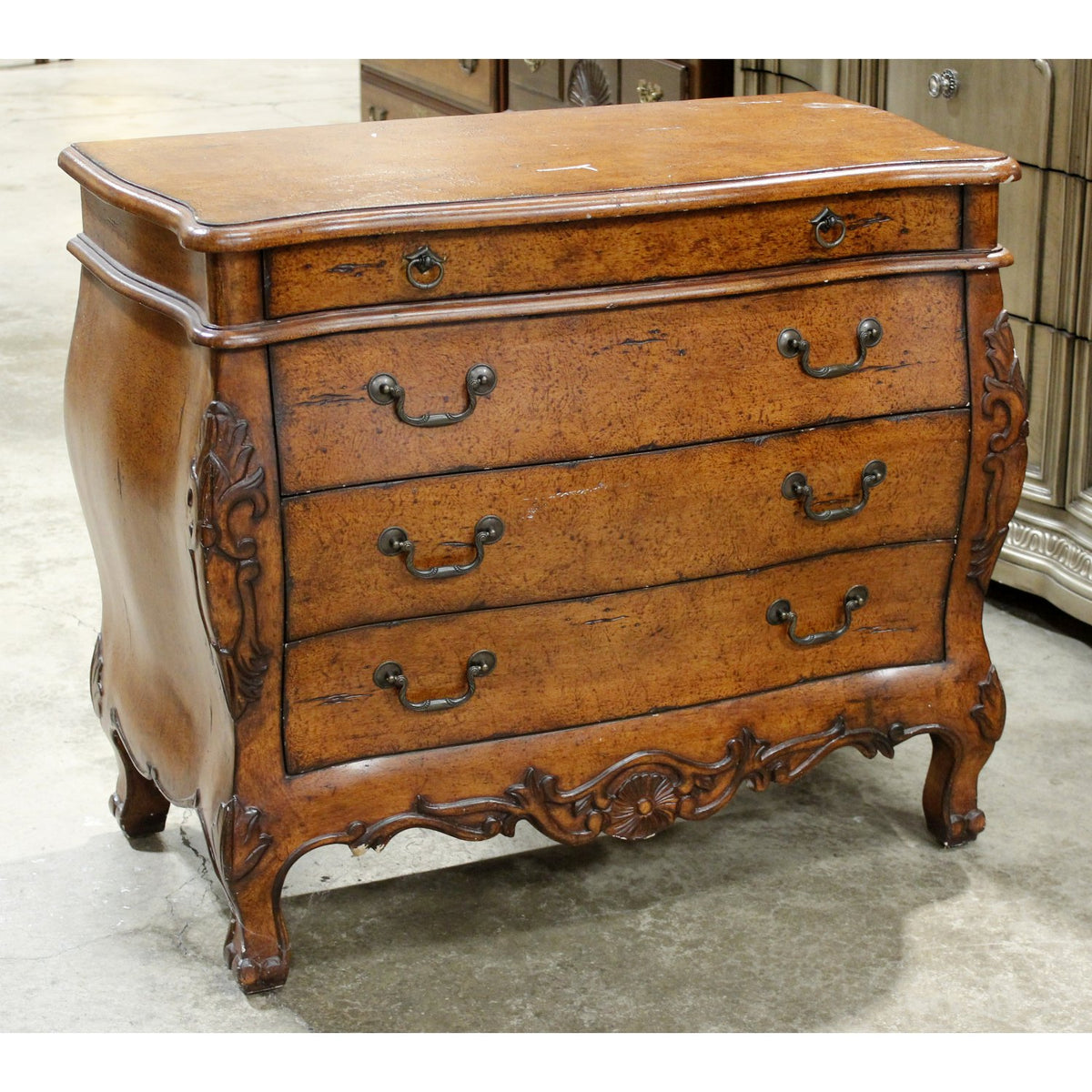 4 Drawer Bombe Dresser