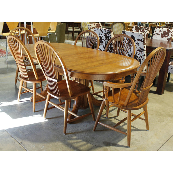 Richardson Brothers Co. Oak Dining Table w/6 Chairs