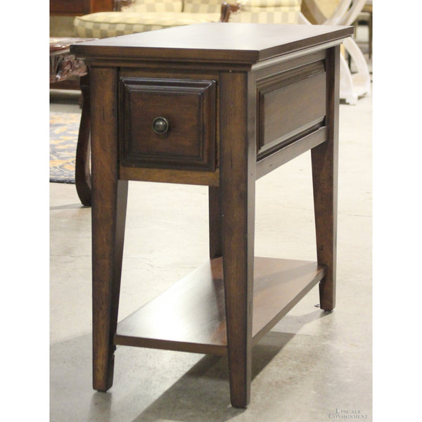 Riverside Furniture Narrow End Table w/Drawer