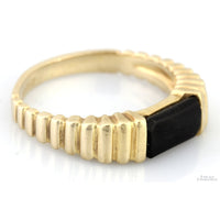 14K Yellow Gold Black Onyx Chalcedony Ribbed Band