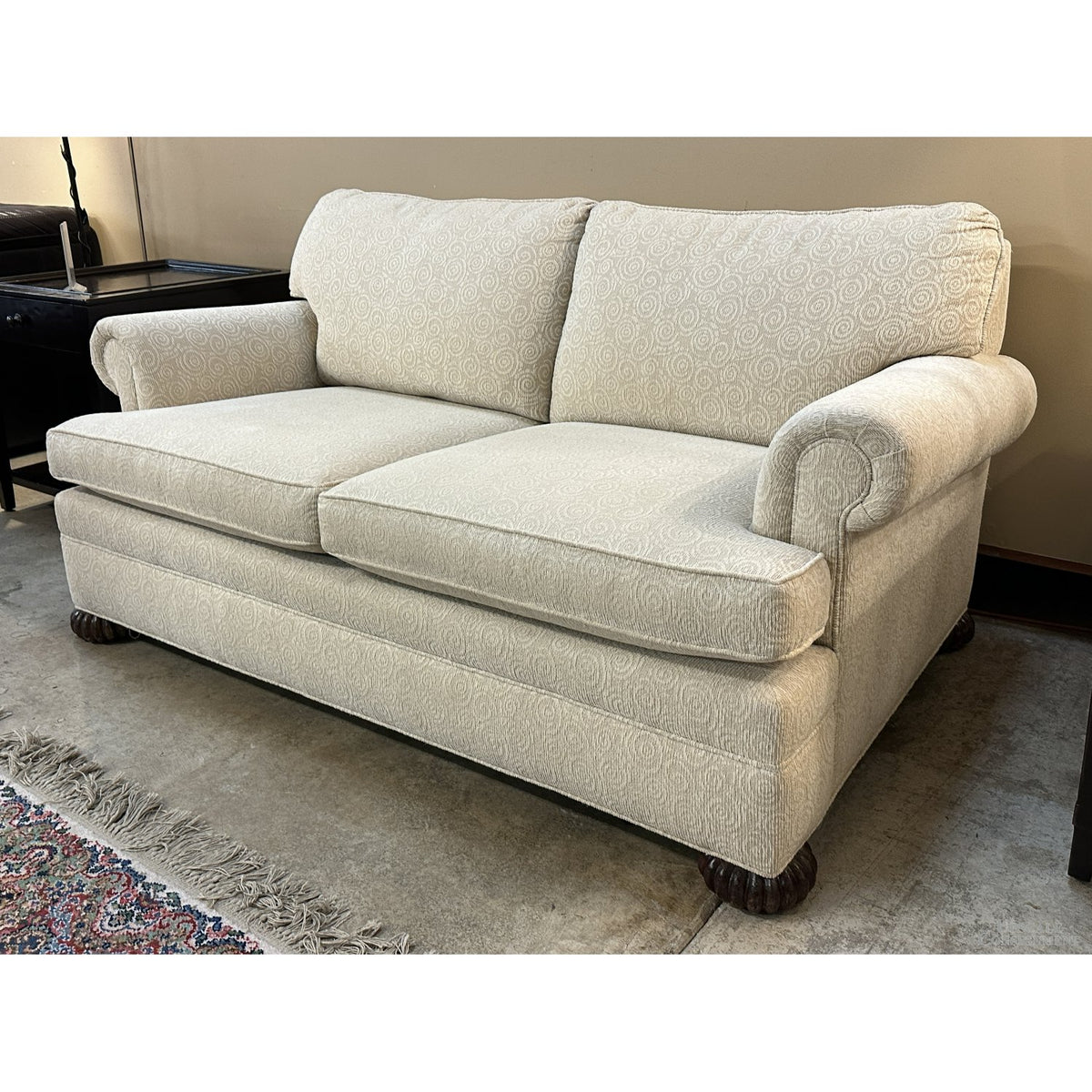 Castellano Spiral Pattern Loveseat