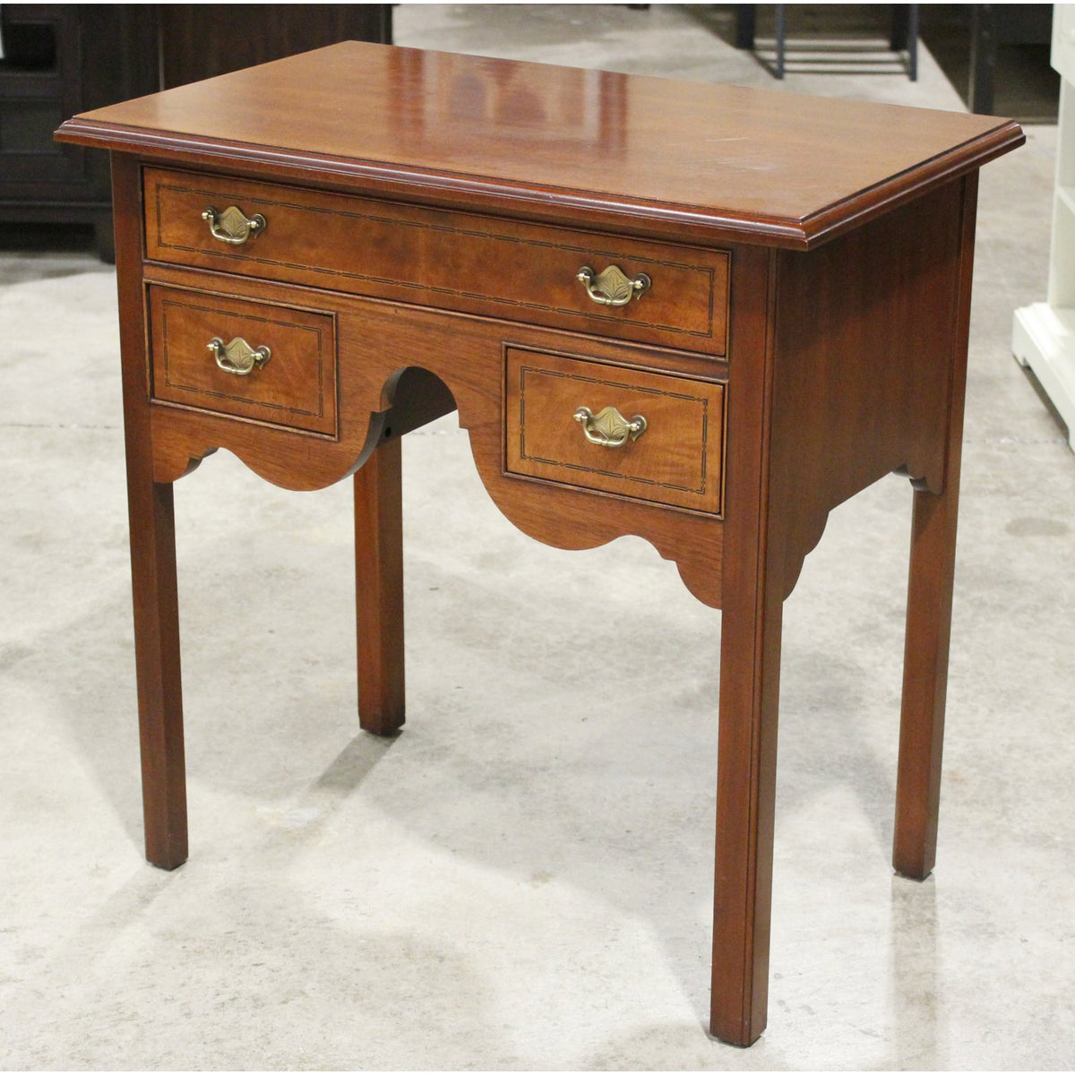 Hickory Chair Co. 'Mt. Vernon Historical Collection' Inlaid Nightstand