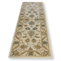 Safavieh 2'3" x 7'11" Runner Rug
