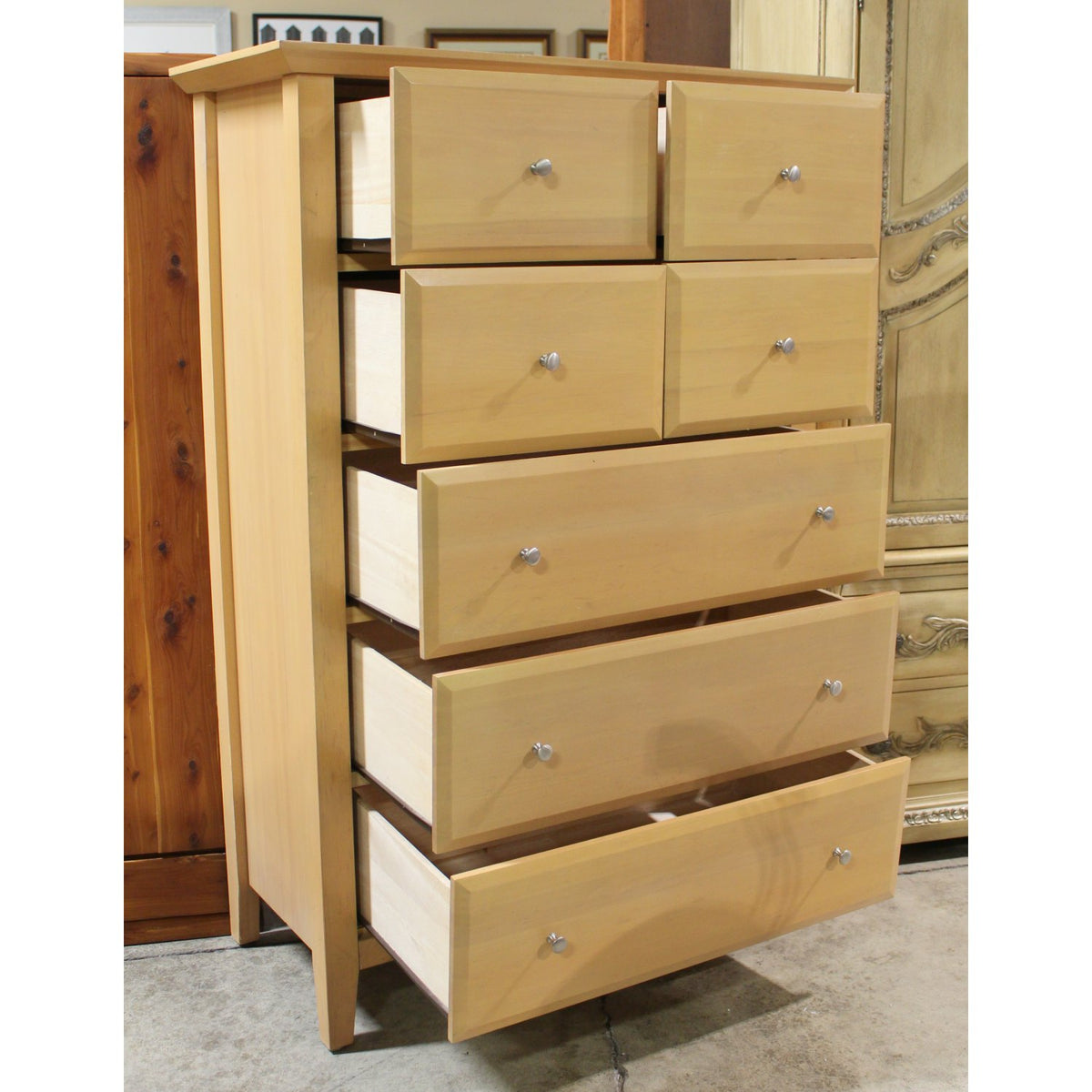 Palliser 7 Drawer Chest of Drawers