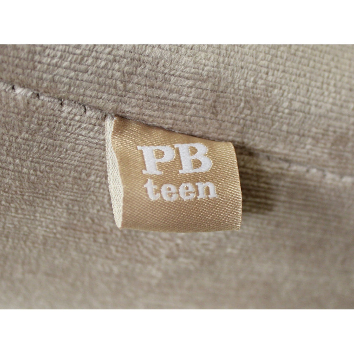 Pottery Barn Full Size 'Avalon' Channel Stitch Upholstered Day Bed