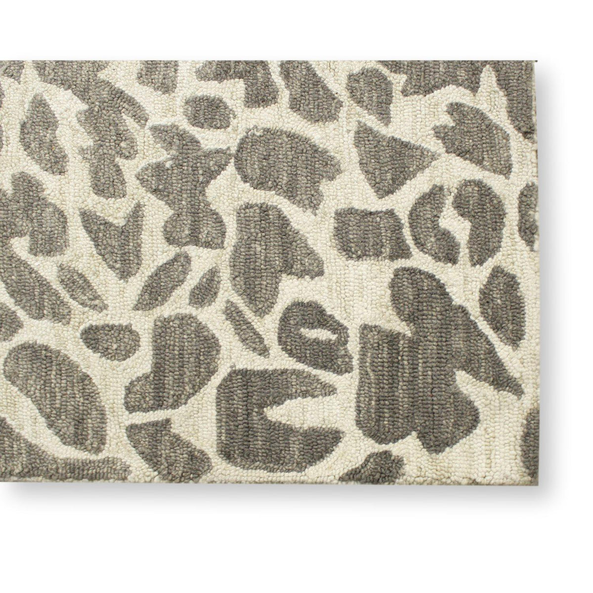 Loloi 7' 9" X 9' 10''  Black & White Area Rug