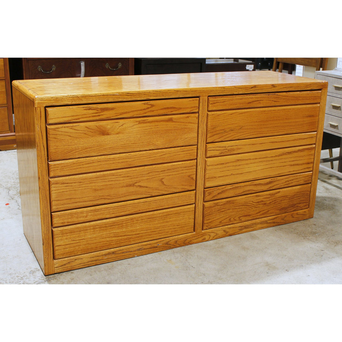 Oak Dresser w/Rounded Edges