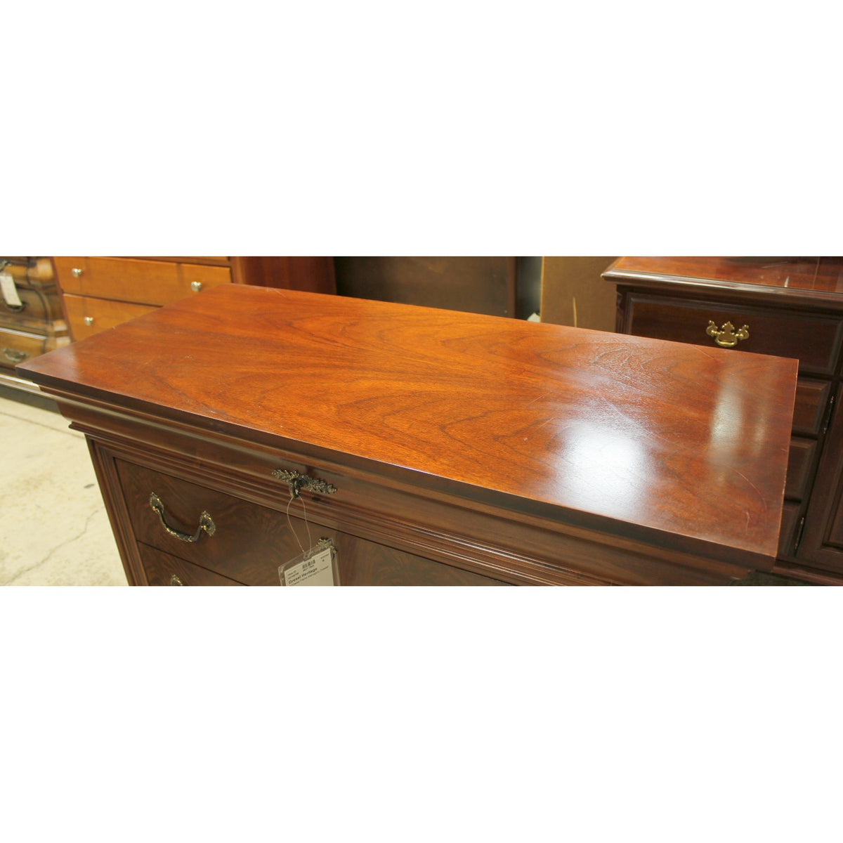 Drexel Heritage 4 Drawer Flame Mahogany Dresser