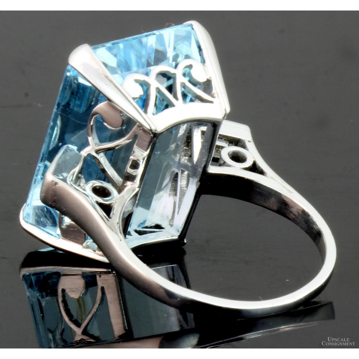 18.27ct Natural Aquamarine & .39ctw Diamond Platinum Ring