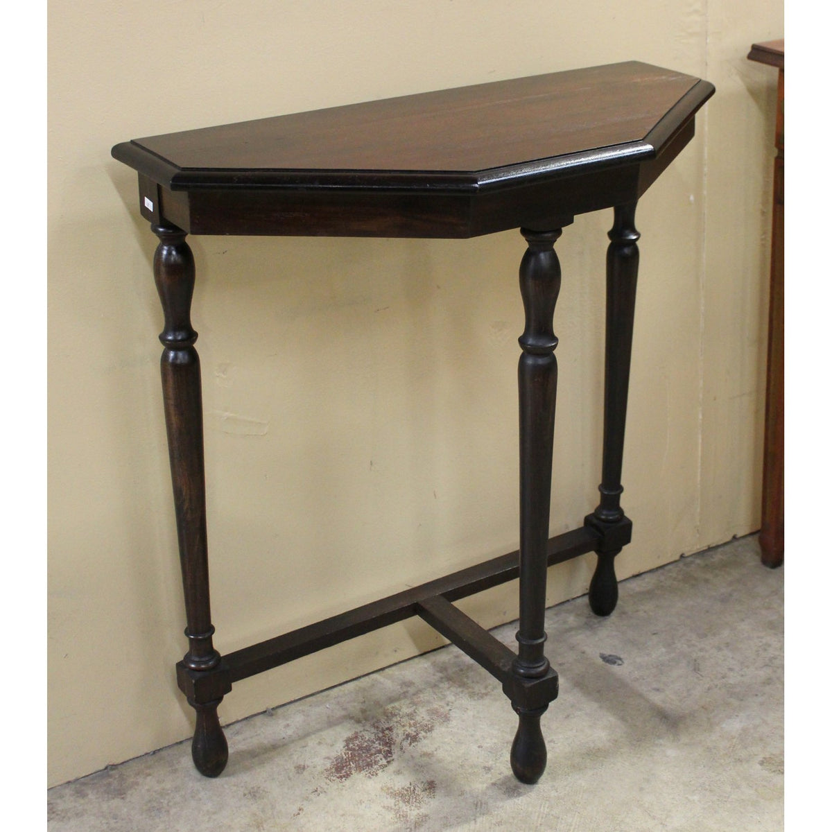 Petite 5 Sided Demilune Table