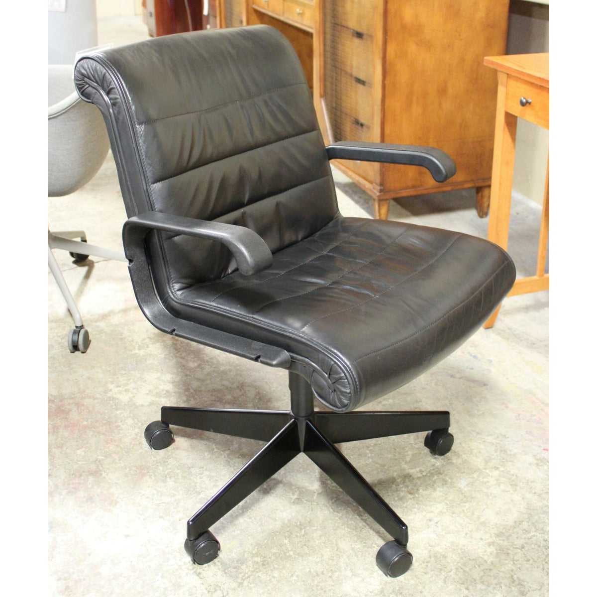 Knoll 'Sapper' Leather Executive Office Chair