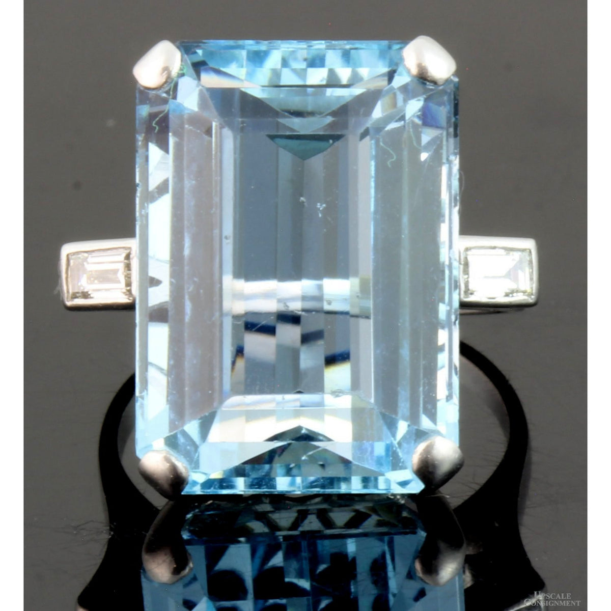 18.27ct Natural Aquamarine & .39ctw Diamond Platinum Ring