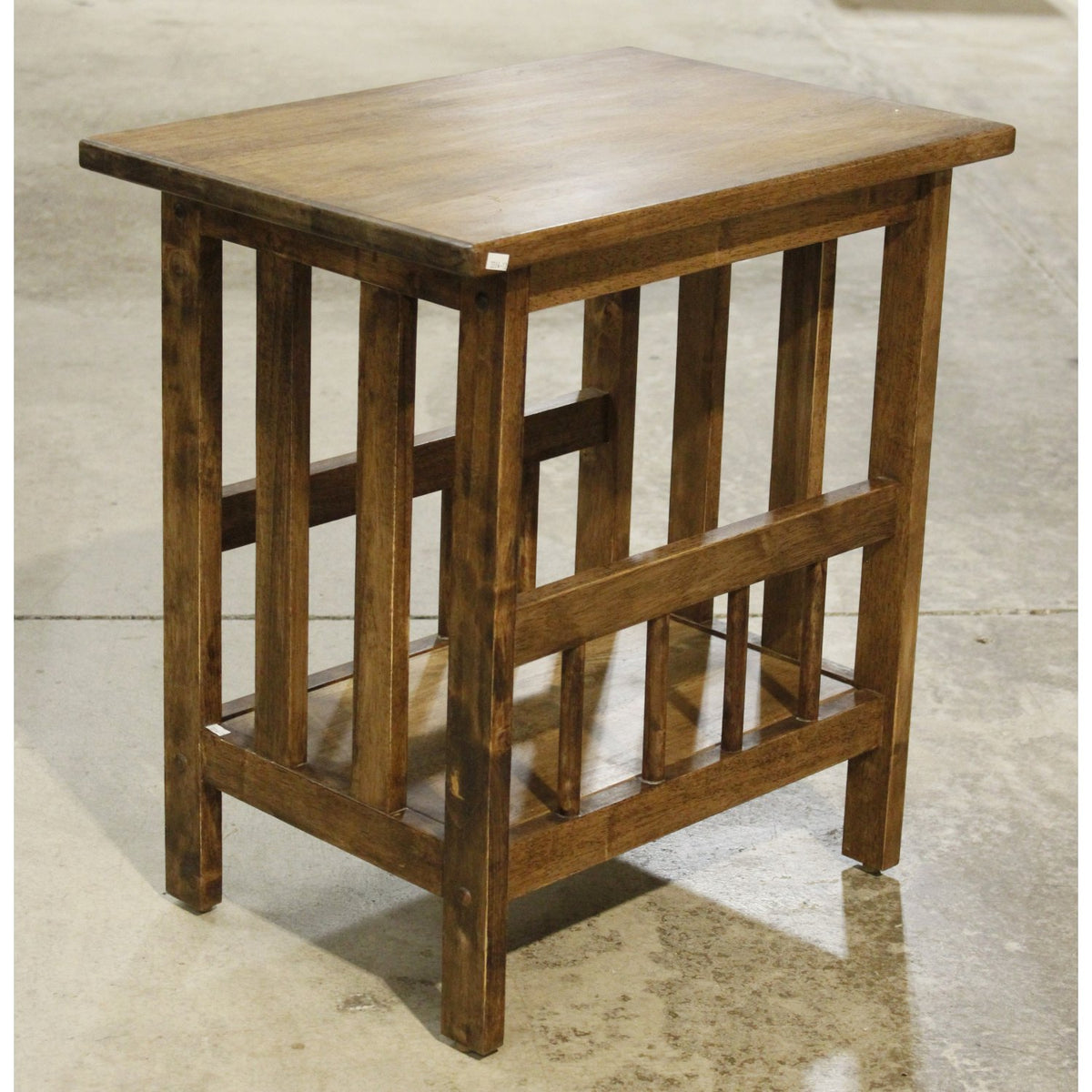 Narrow End Table w/Shelf Below