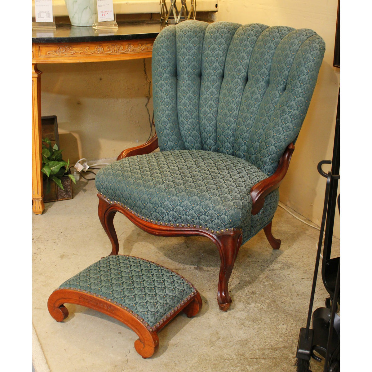 Green Channelback Chair w/Footstool