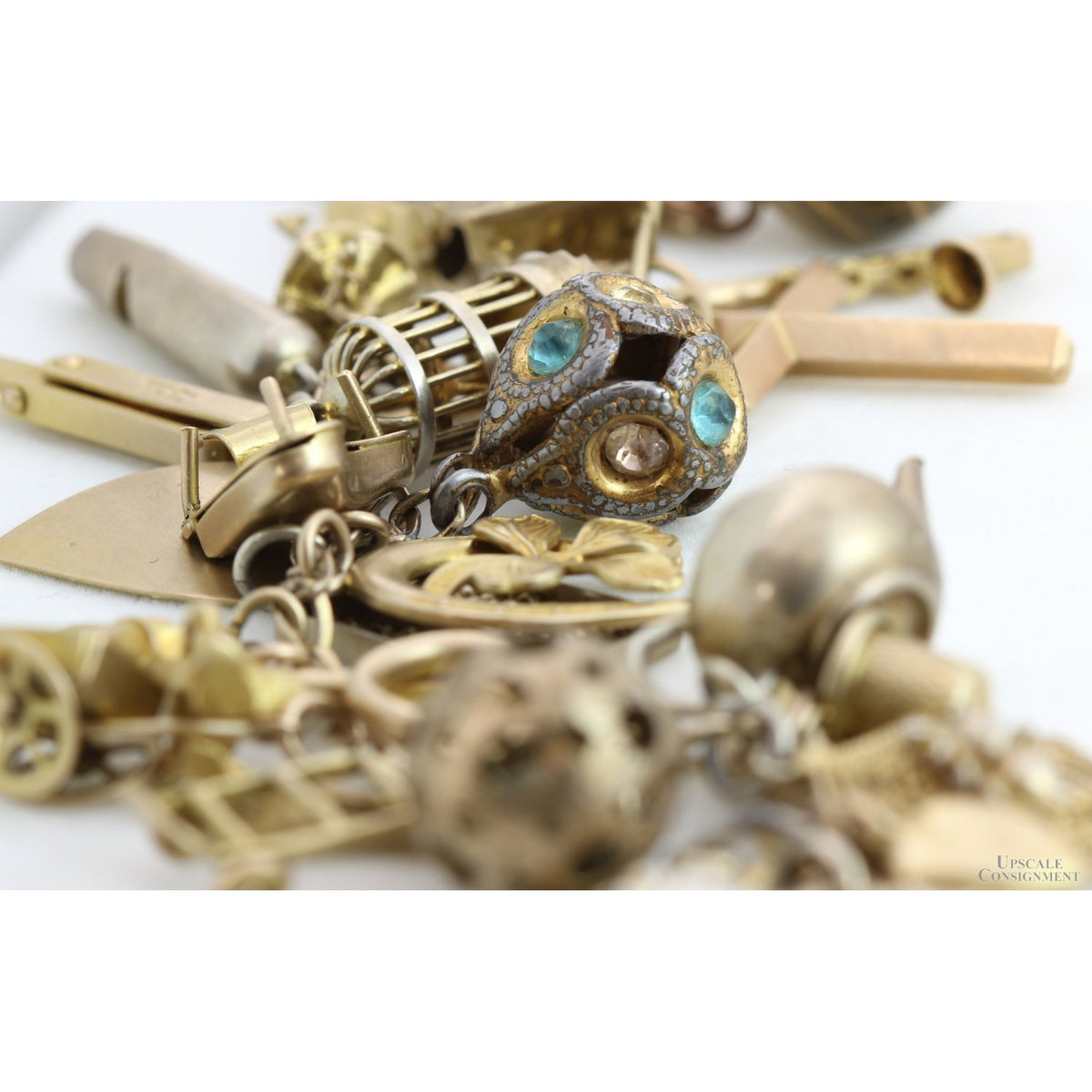 Vintage 10K Gold Charm Bracelet - 31 Charms c. 1960s