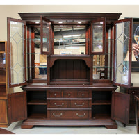 Stanley Furniture Seeded Glass Door China Cabinet
