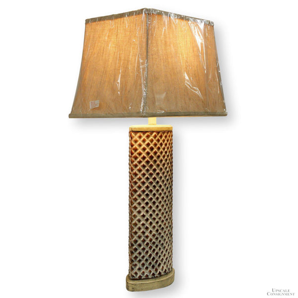 White & Gold Diamond Pattern Ceramic Table Lamp