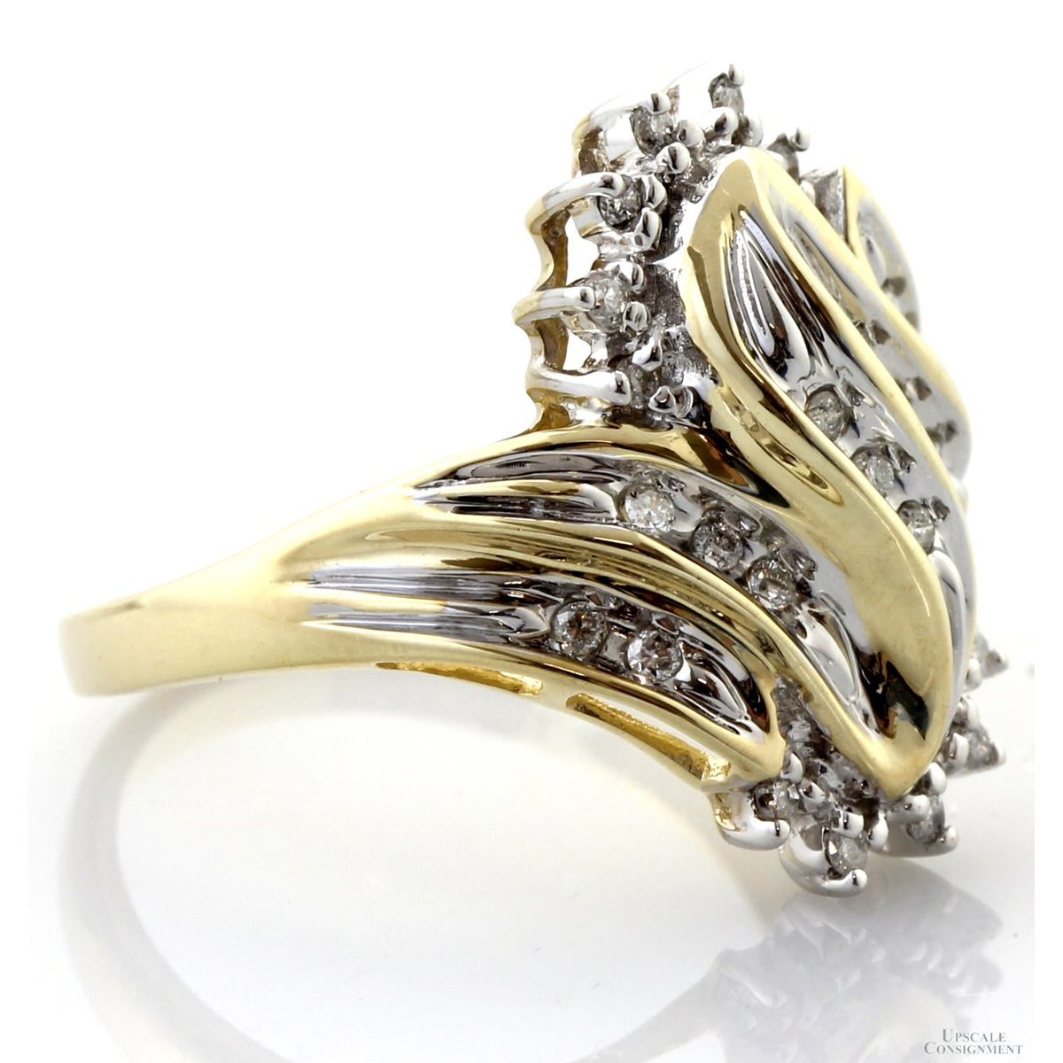 10K Gold .20ctw Diamond Ring | Sculptural Ribbon Design