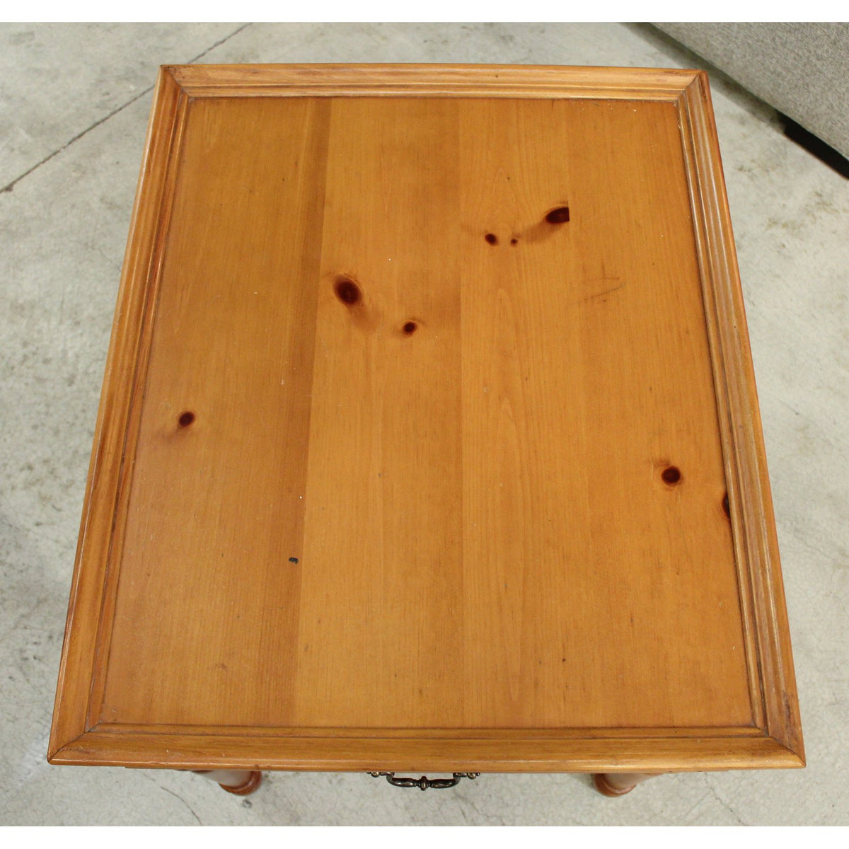 Broyhill Pine End Table