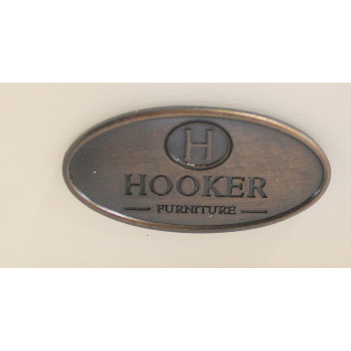 Hooker Furniture Painted White Oval End Table