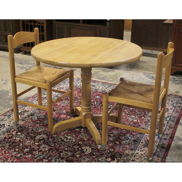 Drop Leaf Bistro Table w/2 Chairs