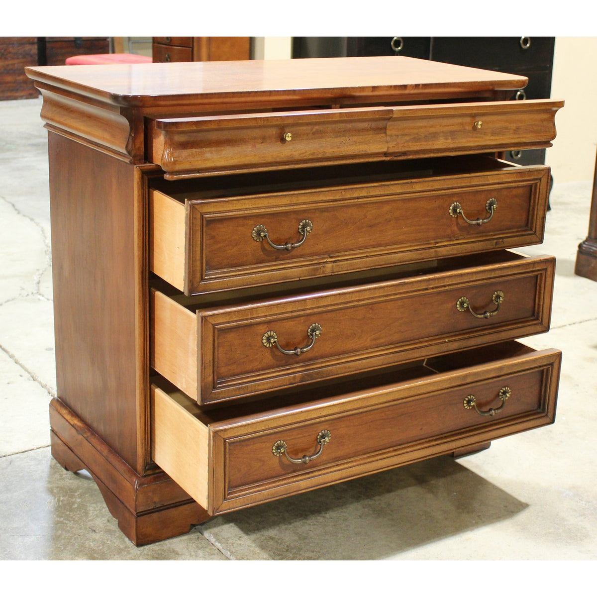 Lexington 'Chez Michelle' 5 Drawer Chest