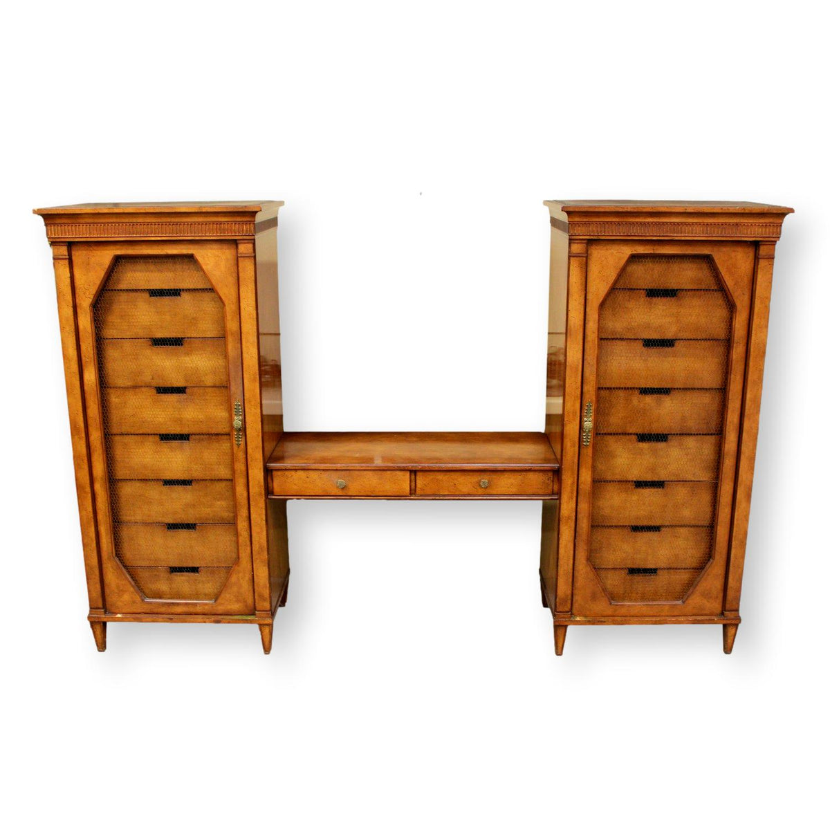 3 pc. Vanity w/Drawers