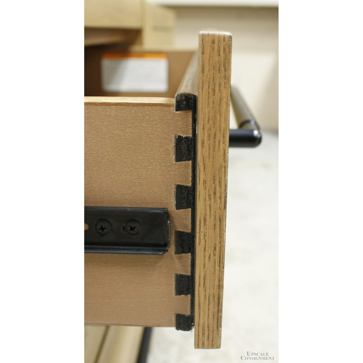 Riverside Furniture 'Davie' 3 Drawer Nightstand