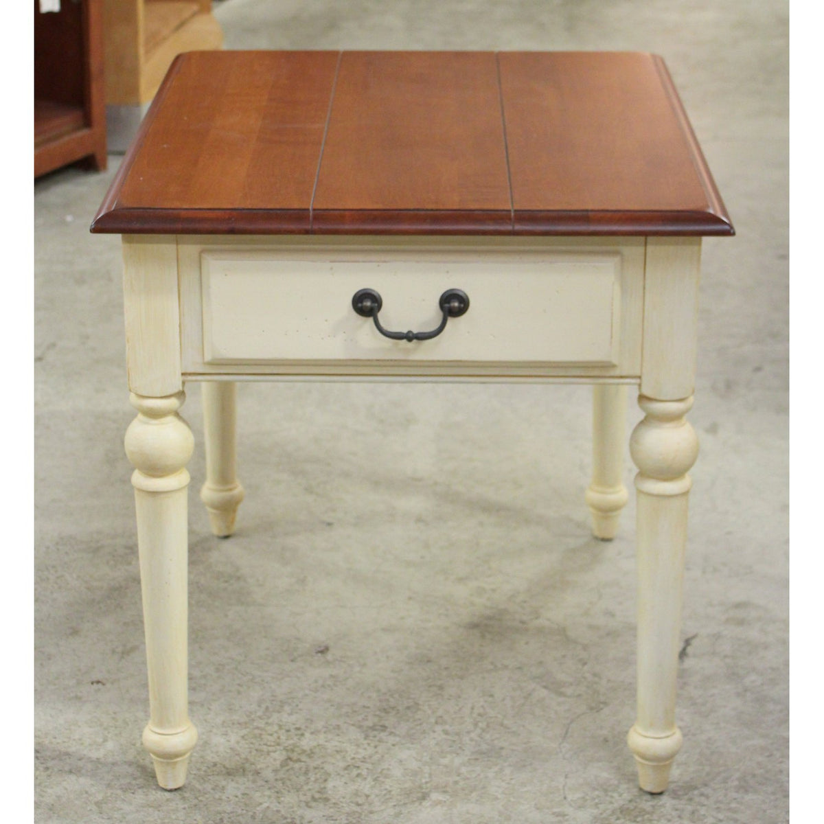 Ethan Allen End Table w/Drawer