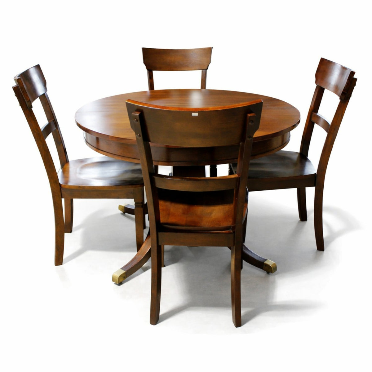 Round Dining Table w/4 Chairs