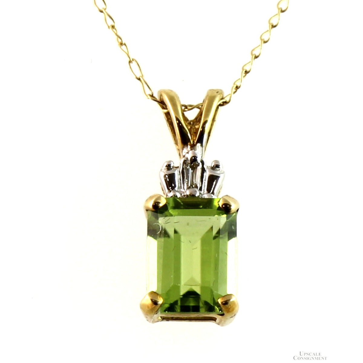 10K Gold Peridot & Diamond Pendant & 16" Chain Necklace