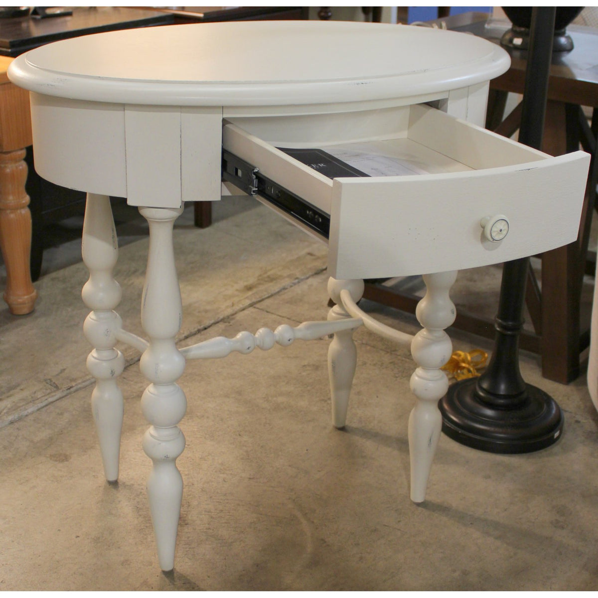 Hooker Furniture Painted White Oval End Table
