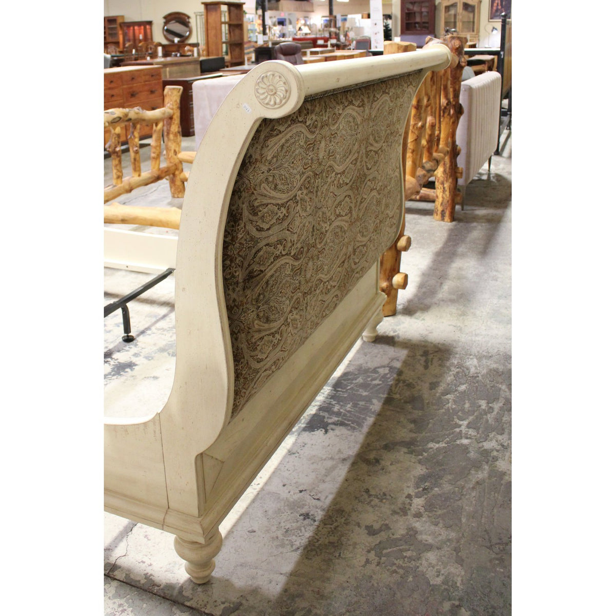 Harden Furniture Upholstered Queen Size Bed