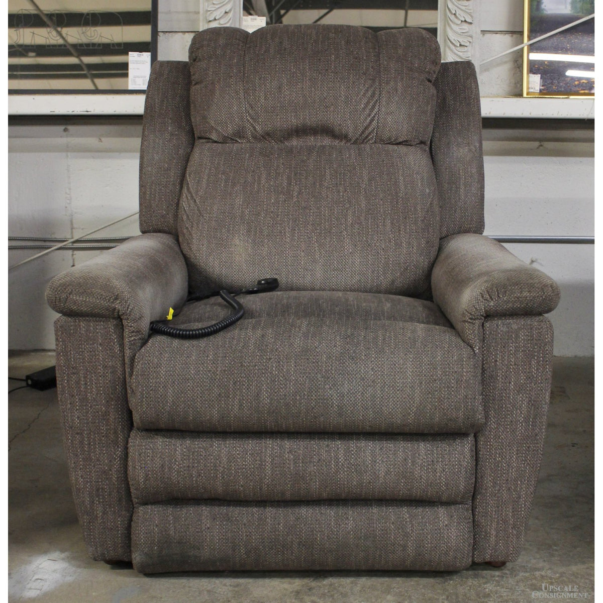 La-Z-Boy XL Dual Motor Power Lift Recliner w/Heat & Massage