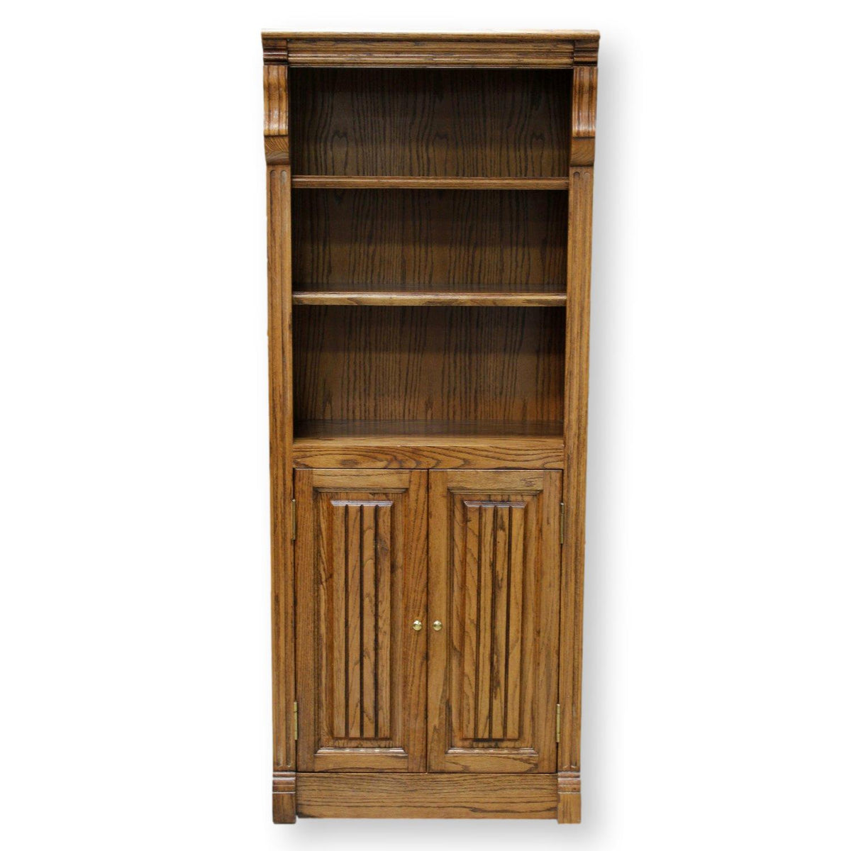 Oak Bookshelf w/Cabinet