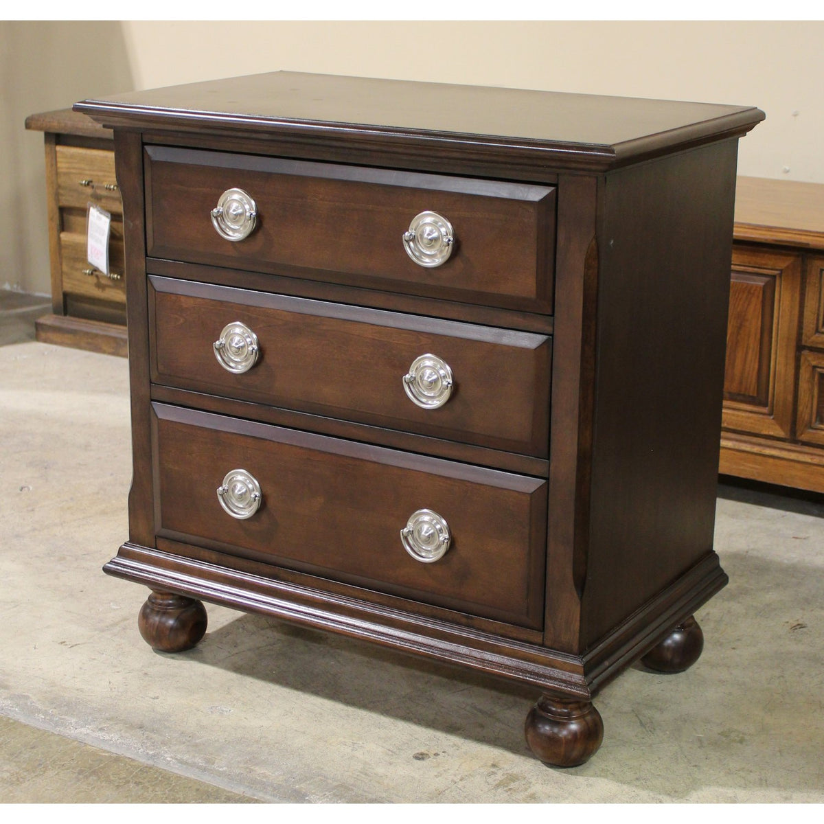 Mahogany 3 Drawer Nightstand