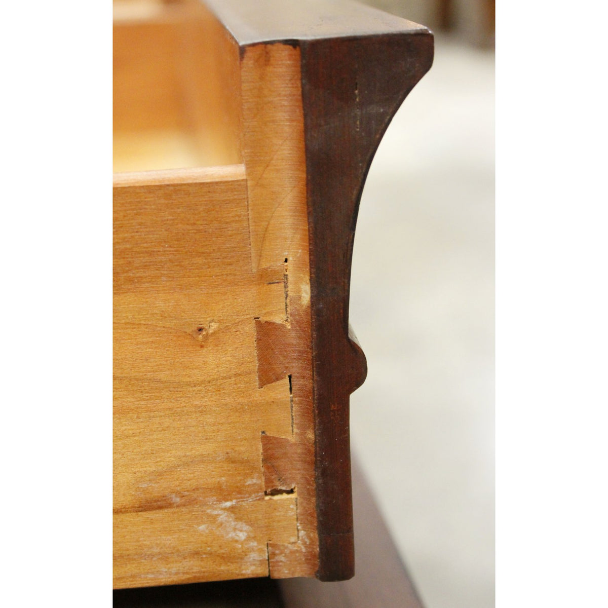 Ethan Allen Nine Drawer Dresser