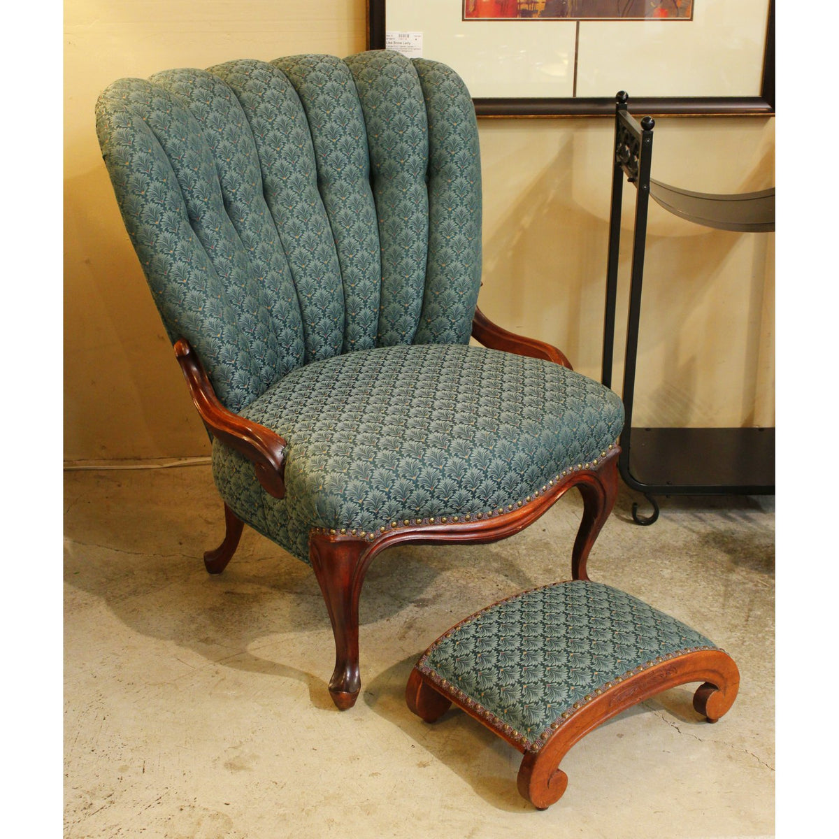 Green Channelback Chair w/Footstool