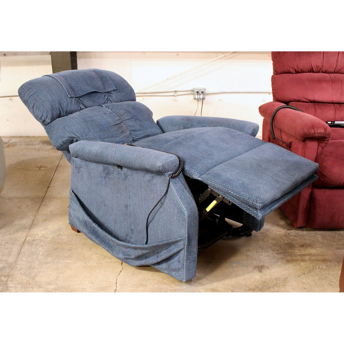 Golden Technologies Blue Power Lift Recliner
