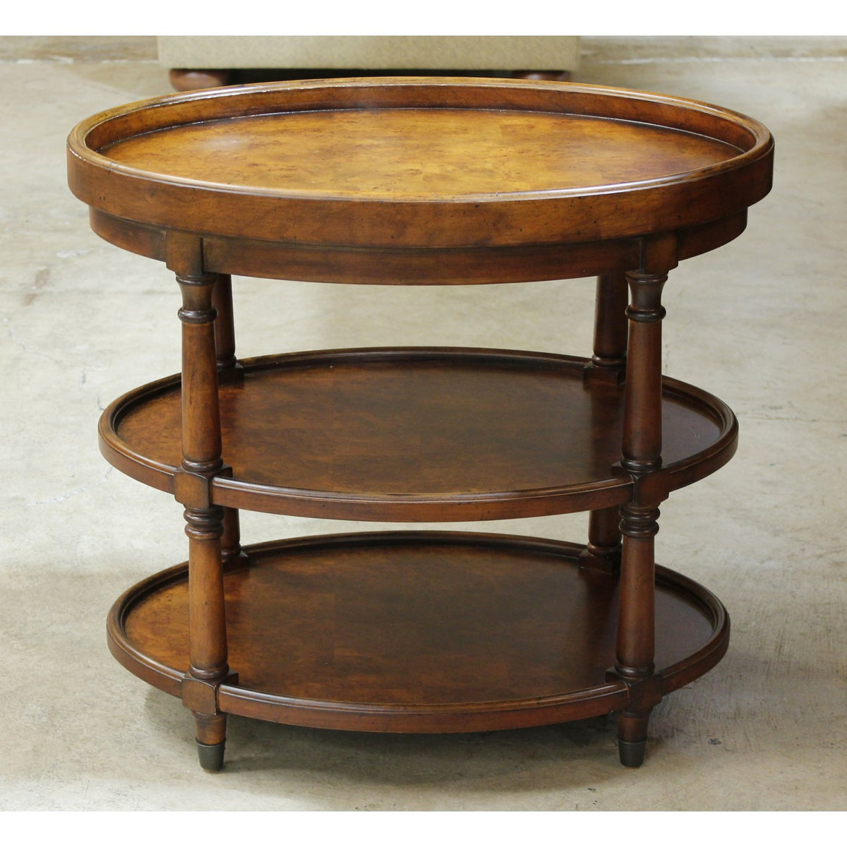Hooker Furniture Oval 2-Tier End Table w/Removable Tray Top