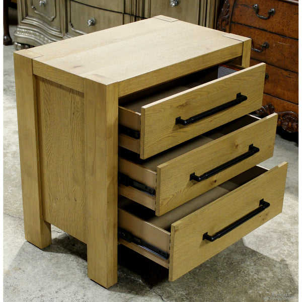 Riverside Furniture 'Davie' 3 Drawer Nightstand