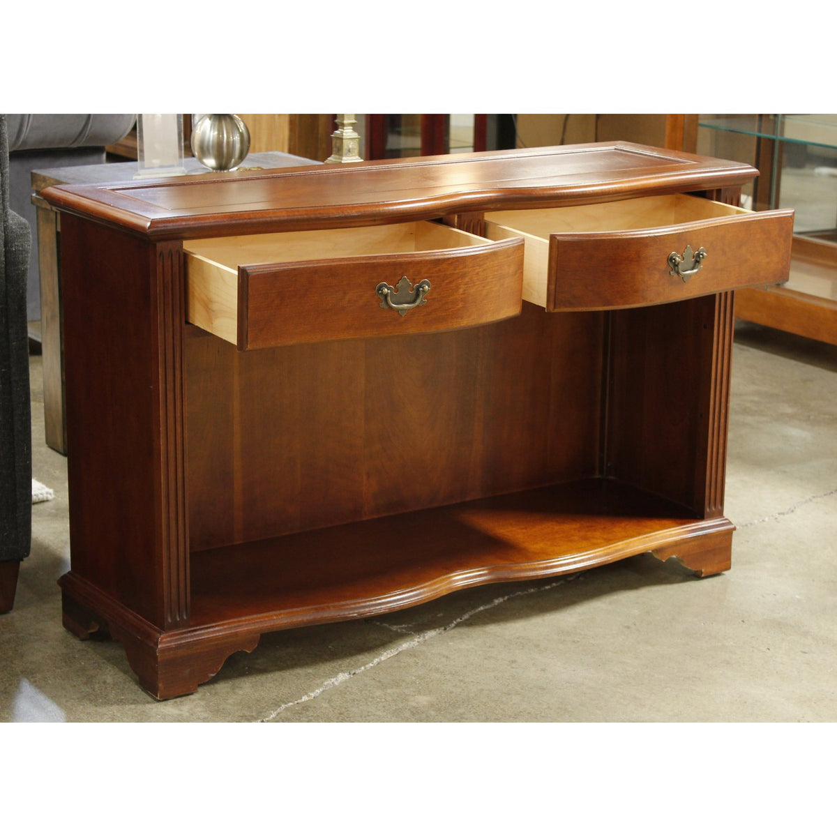 Riverside Mahogany Scalloped Console Table