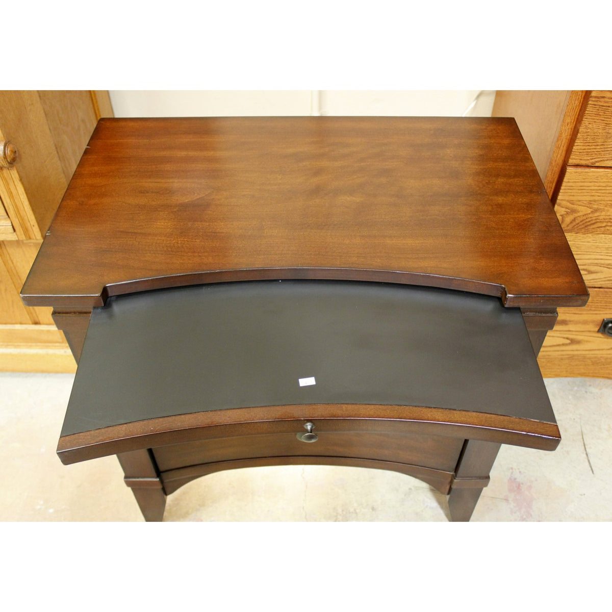 Hooker Furniture 2 Drawer Nightstand w/Pullout & Light