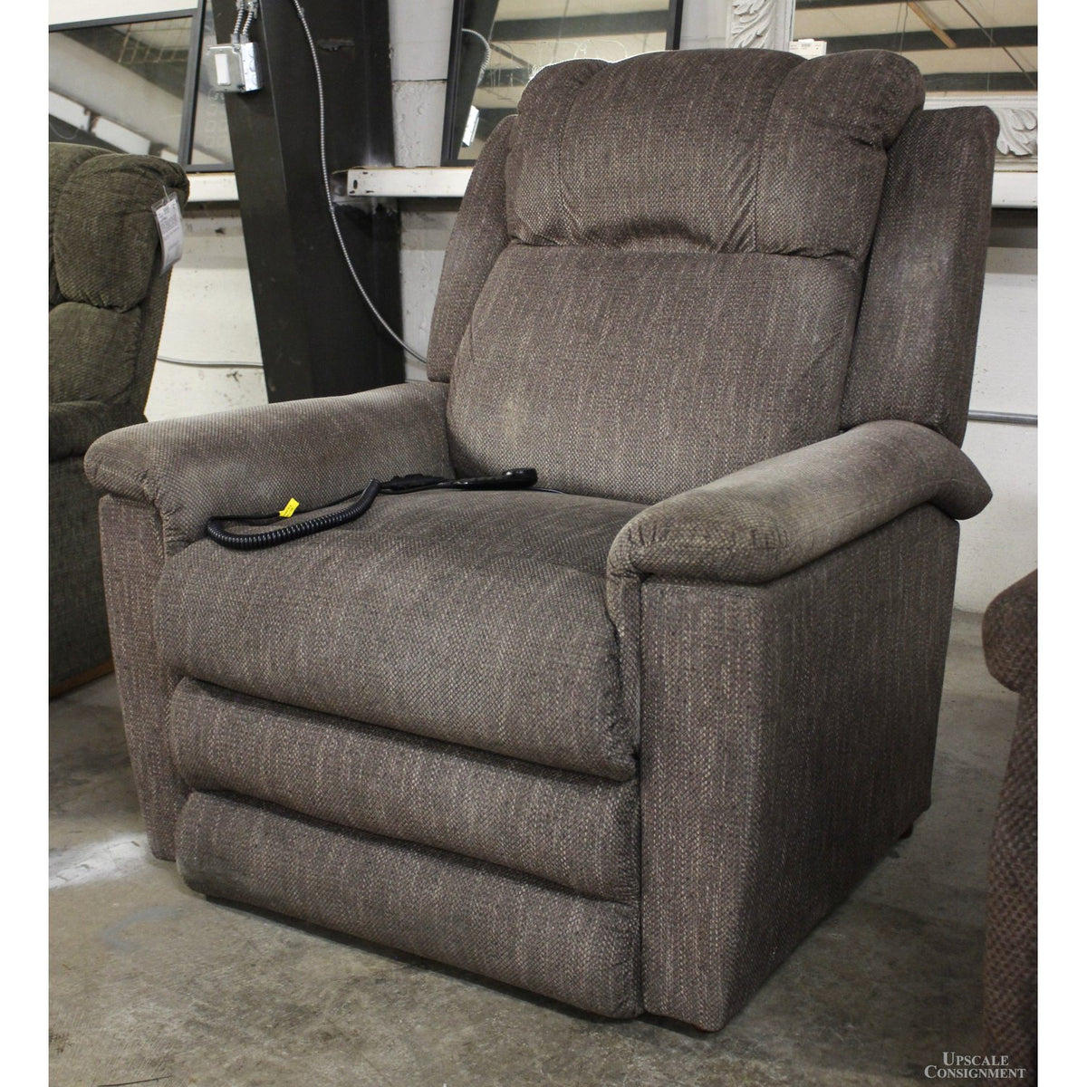 La-Z-Boy XL Dual Motor Power Lift Recliner w/Heat & Massage