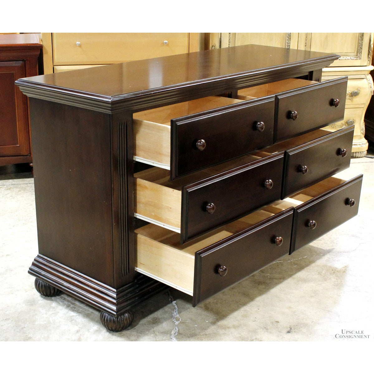 Munire Dark Finish 6 Drawer Dresser