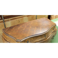 Ethan Allen Bombe Chest