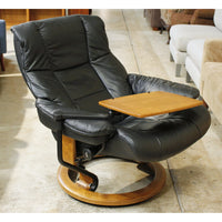 Ekornes Stressless Recliner w/Ottoman & Table Tray