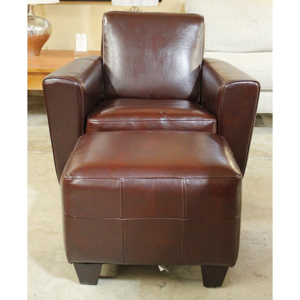 Club Chair w/Ottoman