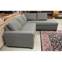 Castellano Sectional w/Chaise