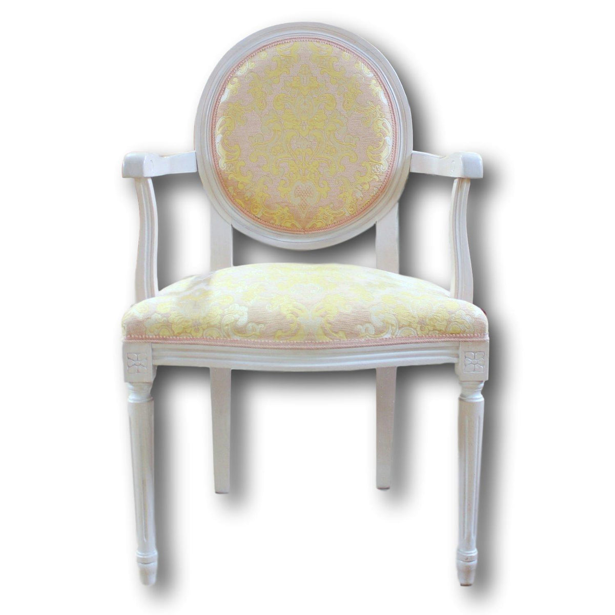 Medallion Back Accent Chair